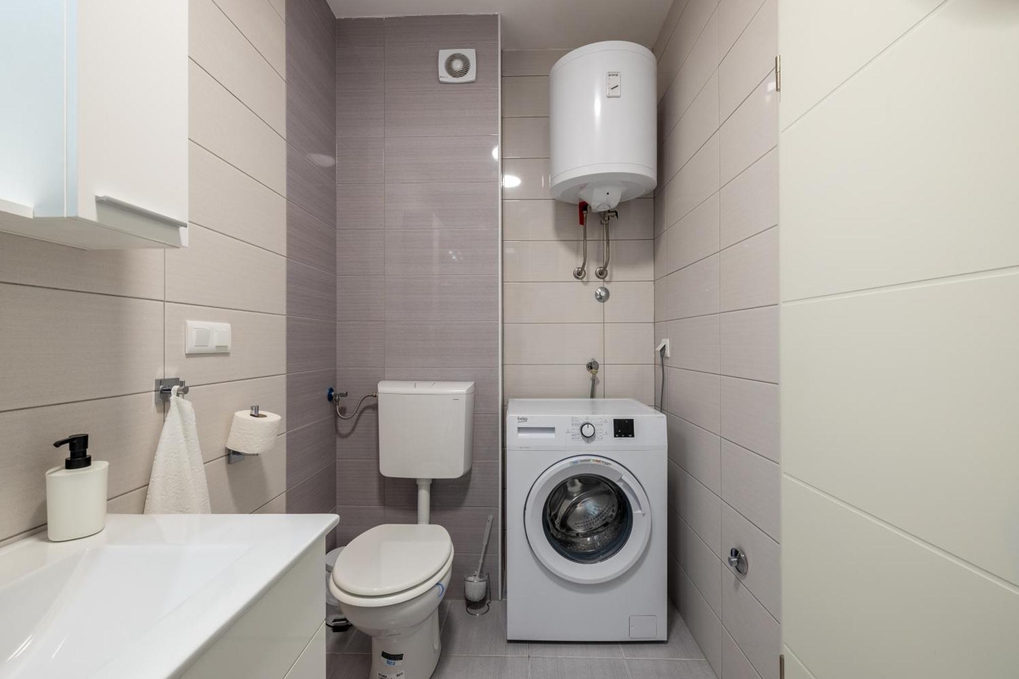 Cosy Terrano -free Private Parking Apartament